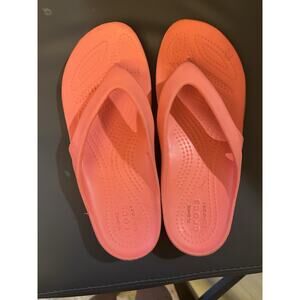 Crocs Iconic Comfort Orange Thong Flip Flops Women’s sz 6